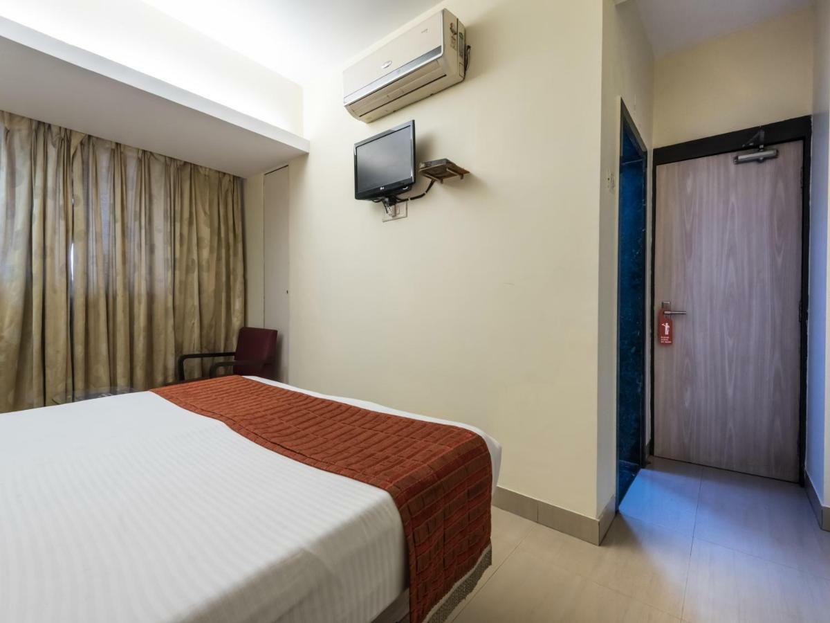Oyo 3287 Hotel Mansarovar นาวีมุมไบ ภายนอก รูปภาพ