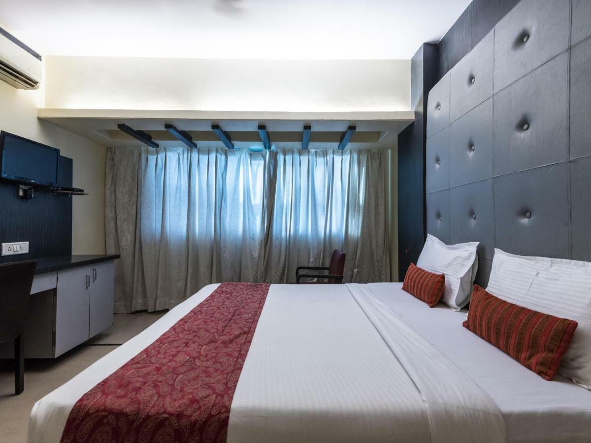 Oyo 3287 Hotel Mansarovar นาวีมุมไบ ภายนอก รูปภาพ