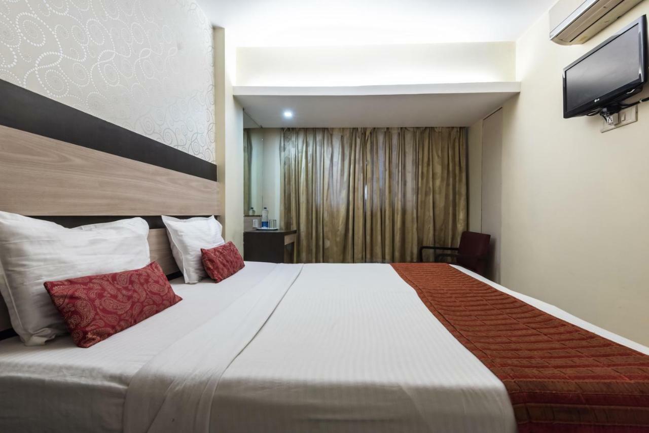 Oyo 3287 Hotel Mansarovar นาวีมุมไบ ภายนอก รูปภาพ