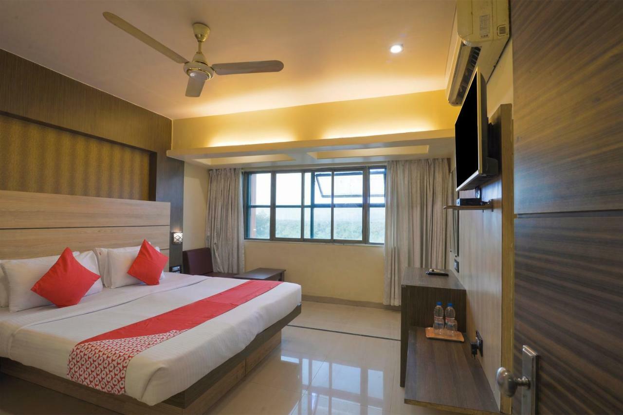 Oyo 3287 Hotel Mansarovar นาวีมุมไบ ภายนอก รูปภาพ